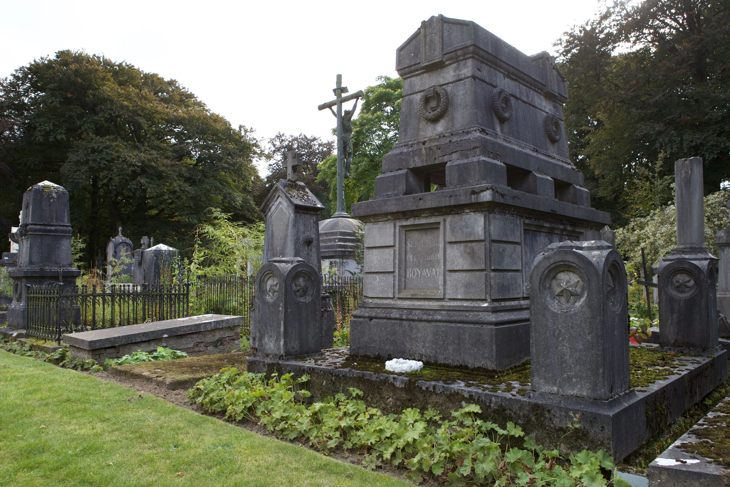 Foto stedelijke begraafplaats.&nbsp; Jules Boyaval, vak 13/14.&nbsp; Stadsbezit.